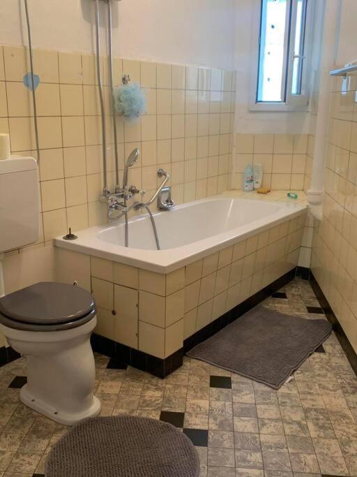 Apartments - 3 Rooms, 3-5 Person Essen Buitenkant foto